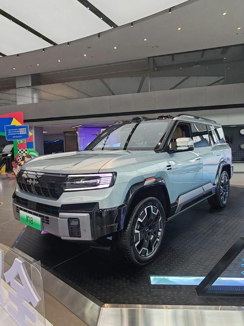 深圳295比亚迪方程豹硬派越野的爆款，英菲尼迪35周年与你共成长